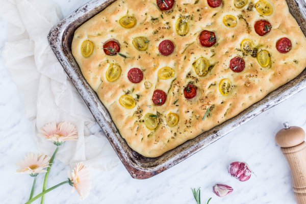 foccacia s paradajkami